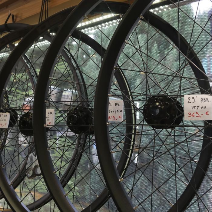 Roues, pneus, chambres